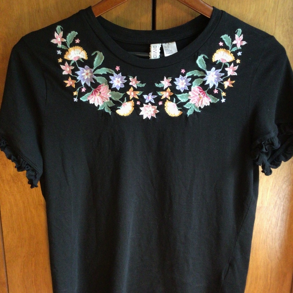H&M Divided Floral Embroidered Tee With Ruffle Sleeve Detail